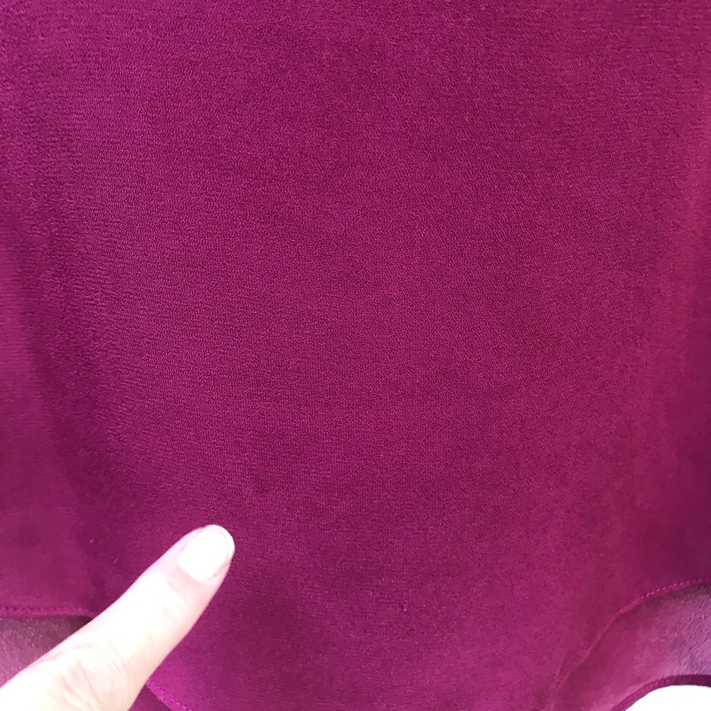 Announcements Fuschia V-Neck Beaded Maternity Top - Picture 4 of 6